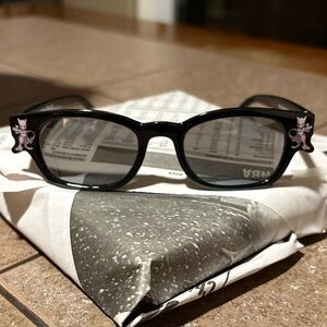 Pokémon Mewtwo #150 Kids Cat-Eye Sunglasses